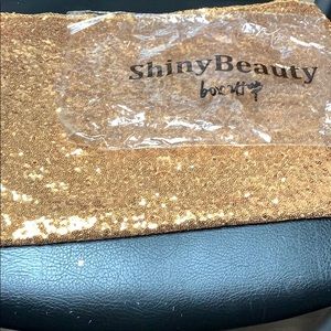 Glitter gold table runner.